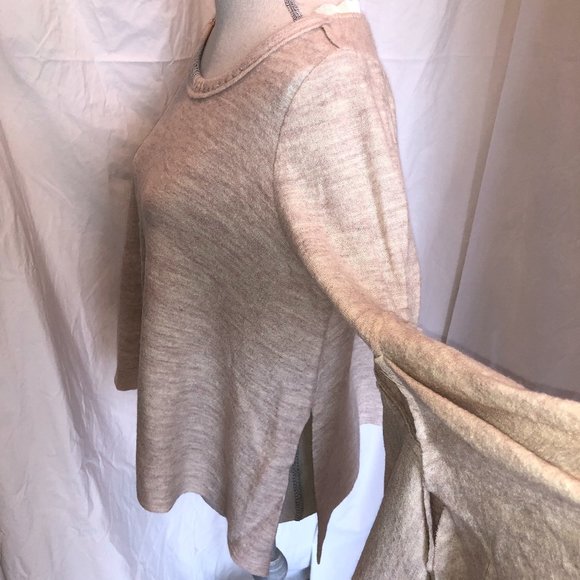 Free People top - Picture 2 of 6